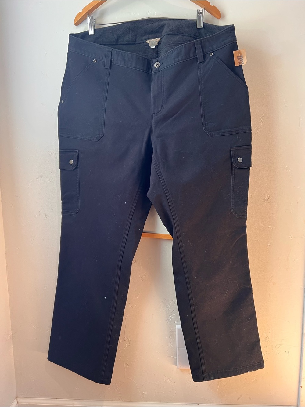 Duluth Trading Co Black Cargo Utility Pants with Winter Lining Cotton Blend